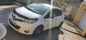 Toyota yaris 1,33 73kw 99ps biela zachovale auto - 7