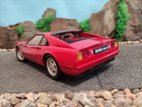 Prodám model 1:18 Ferrari 328GTB KYOSHO - 7