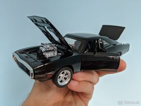 Predam kovovy model Dodge Charger - 7