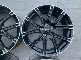 R18 ORIG.ALU DISKY NISSAN JUKE NISMO 7Jx18 ET47 - 7