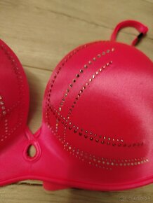 Victoria secret 36C - 7