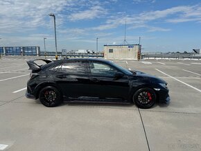 Honda Civic type r FK8 - 7