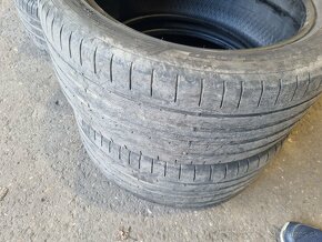 235/45R18 - 7