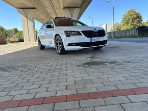 Škoda Superb combi sportline 2.0tdi 140kw 4x4 - 7