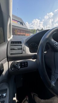 VW Touran 1.9 TDI - 7