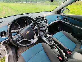 Chevrolet Cruze 1.6 - 7