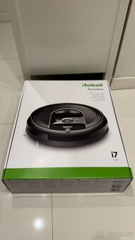 Robotický vysavač iRobot Roomba i7(7158) - 7