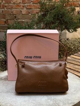 Kabelka Miu Miu Aventure Nappa Leather Bag Brown - 7