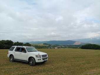 Ford Explorer XLT - USA / Japan - 7