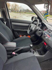 Suzuki Swift 1.3 - 7