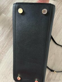 MICHAEL KORS SELMA SAFIANO MEDIUM BLACK takmer nova kabelka - 7