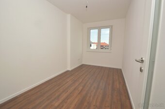 Predaj priestranný 3i byt s 7,15 m2 balkónom, Rajka - 7