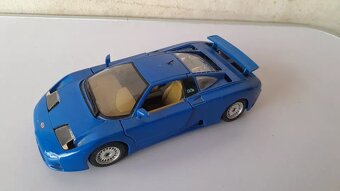 Bugatti EB 110 1:24 Bburago - 7