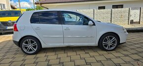 Volkswagen Golf 5 - 7