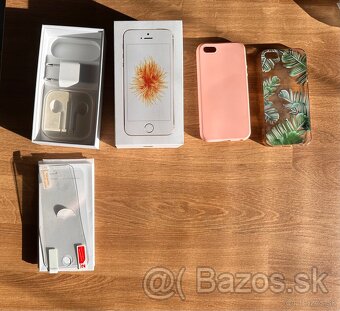 Apple iPhone SE 32GB Gold - 7