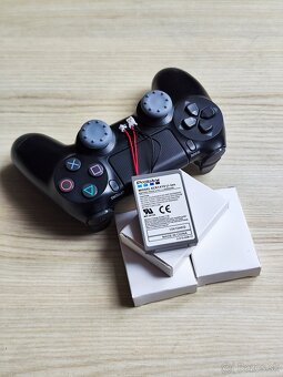 Veľká 2000 mAh batéria pre SONY Ovládač Dualshock 4 na PS4 - 7