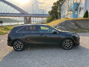 Kia Cee’d CEED 1.5 T-GDi 7DCT  Platinum - 7