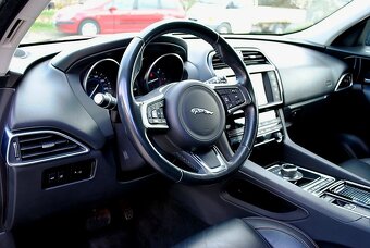 JAGUAR F-PACE 2.0D - PREDAJ AJ NA SPLÁTKY - 7