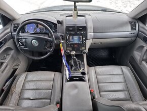 Volkswagen Touareg 2.5 TDI 128KW r5  Manuál 6 st Pevný podvo - 7