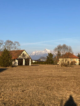 Predaj pozemku 742 m2 v obci Liptvoský Peter,okr.LM - 7