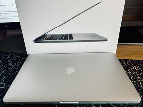 Macbook pro 15” Touchbar 2017 - 7