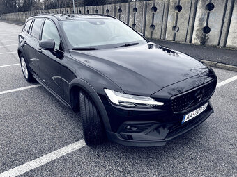 Volvo V60 CC CROSS COUNTRY PRO D4 AWD A/T 2.0l 140KW - 7