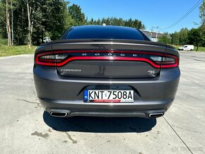 Dodge Charger V8 5,7 2016 krasne  príležitosť - 7