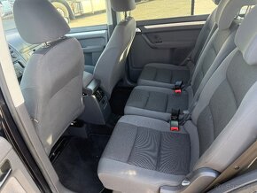 Predám Volkswagen Touran 1,6 TDi - 7