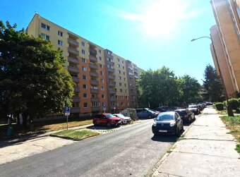 Predaj,3izb.byt s balkónom v Lučenci - 7