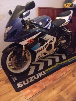 Suzuki GSXR-600 - 7