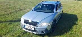 Škoda octavia scout 2.0 tdi - 7