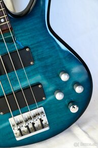 Peavey international series bass - 7