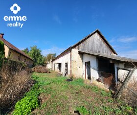 Pozemok so starým domom v obci Vlčany - 7