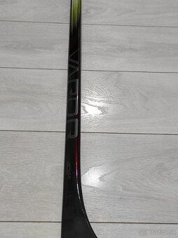 Hokejka Bauer Vapor hyperlite 2 - 7