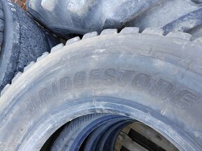 (8ks)  315/80 R22, 5 Bridgestone M-Drive 001 - 7