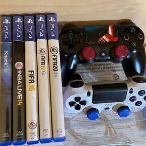 Playstation 4 + 2 ovládače + 5 hier - 7