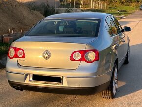 Volkswagen Passat - 7