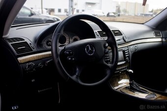 Mercedes-Benz E 500 4MATIC - 7