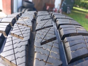 215/70 r16 zimne pneumatiky - 7