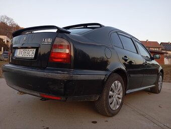 Škoda Octavia 1.8T 92kw Sedan - 7