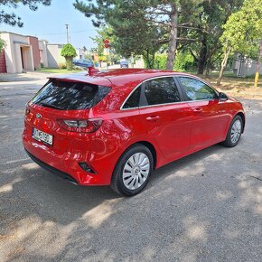 Kia Ceed 1.4 TGDI Gold 103 kW - 7