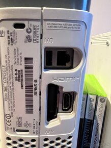 Xbox 360 2x ovládač prehráva napálené hry 30x hra - 7