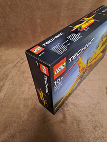 Lego Technic Hasičské lietadlo 42152 - 7