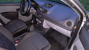 Renault Clio 3 1.2 - 7