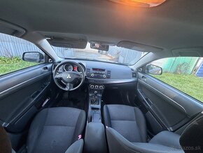 Mitsubishi Lancer Sportback 1.8 - 7