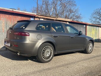 Alfa Romeo 159 JTS 2,2 136 kw top stav - 7