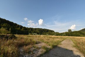 Horné Orešany: Na predaj výrobno-skladový areál. - 7