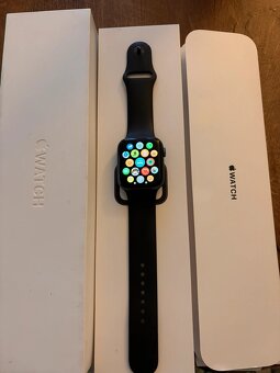 Apple Watch Series 4 44mm - 7