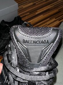 Balenciaga defender - 7