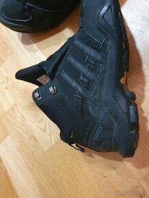 Predám kvalitné topánky Adidas Terrex Swift veľ. 44 2/3 - 7